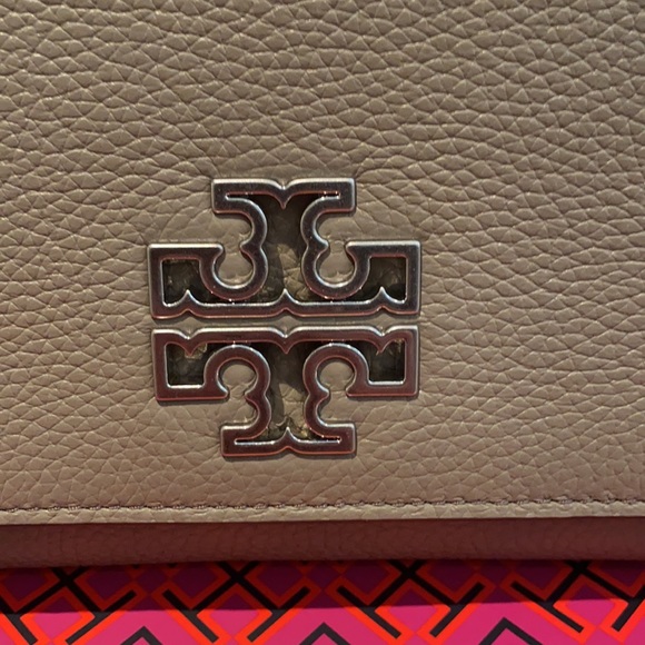 NWT Auth Tory Burch Britten chain wallet - Picture 3 of 12